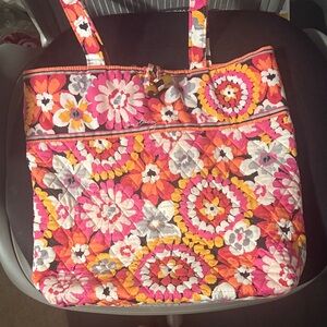 🌸🌺🌼Vera Bradley Pink Orange Yellow Floral Quilted Shoulder Tote